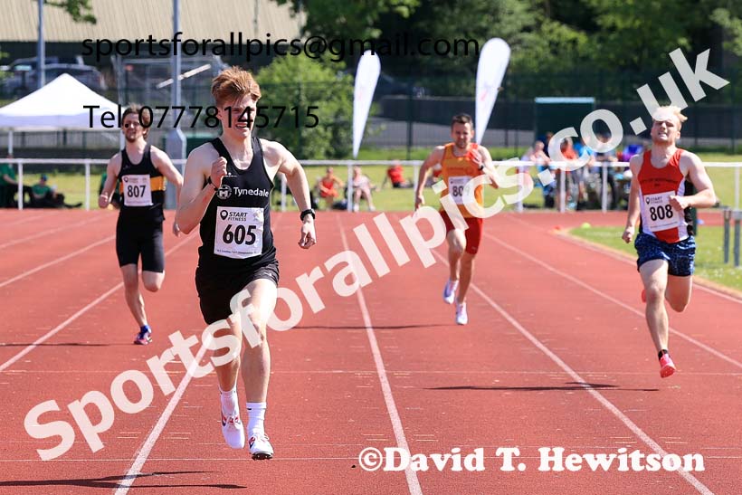 Mens Senior and Under-20s 400 metres, 2024 North Eastern Track and Field Champs., Middlesbrough.  Photo: David T. Hewitson/Sports for All Pics